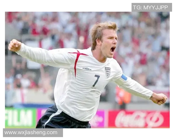 足球传奇贝克汉姆魅力海报展现运动精神与时尚风采